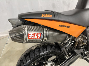 KTM 990