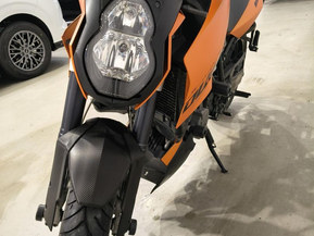 KTM 990