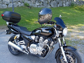 Yamaha XJR