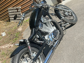 Suzuki Intruder