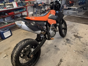 KTM 525