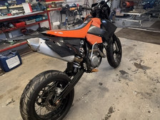 KTM 525
