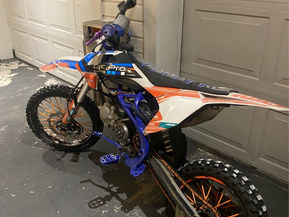X-Motos Dirt Bike