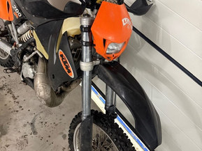 KTM 200