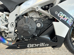 Aprilia RSV4