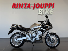 Yamaha FZ6-S