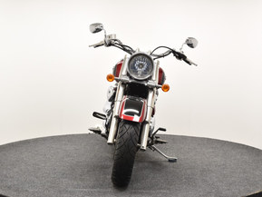 Suzuki Intruder
