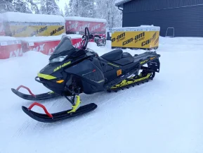 Ski-Doo Summit