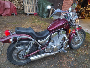 Suzuki Intruder