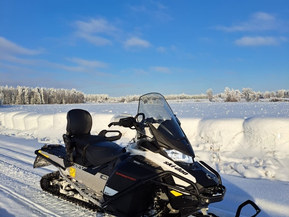 Ski-Doo Expedition
