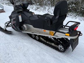 Ski-Doo Grand Touring