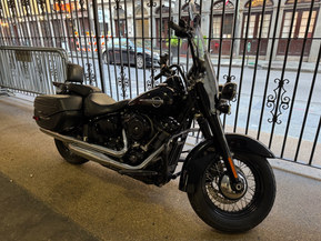 Harley-Davidson Softail