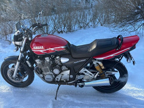 Yamaha XJR
