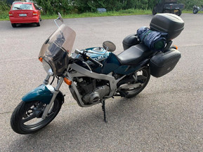 Suzuki GS
