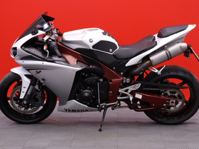 Yamaha YZF-R1