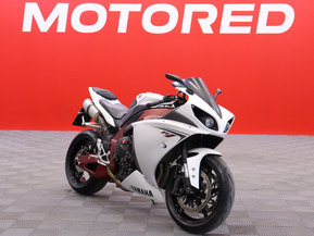 Yamaha YZF-R1