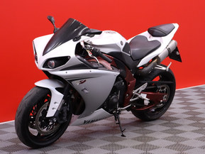 Yamaha YZF-R1