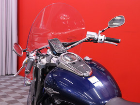 Suzuki Intruder