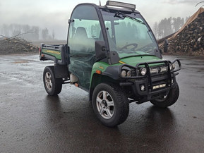 John Deere Gator