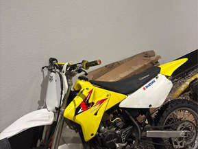 Suzuki RM