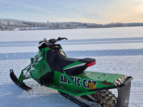 Arctic Cat Sno Pro Cross country