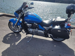 Suzuki Intruder
