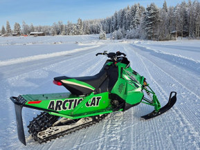 Arctic Cat Sno Pro Cross country