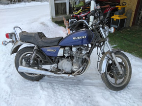 Suzuki GS