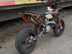 KTM 125