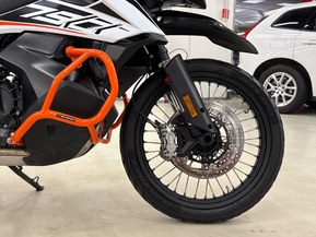 KTM 790