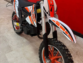 Muu merkki Muu malli