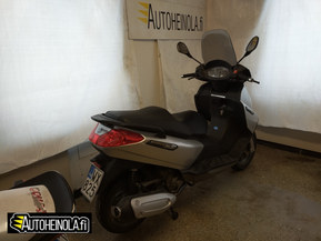 Piaggio X7