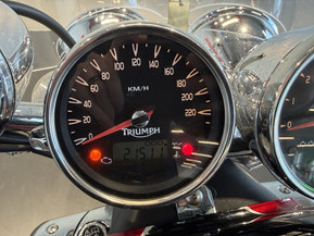 Triumph Rocket III