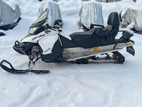 Ski-Doo Grand Touring