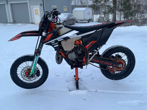 KTM 125