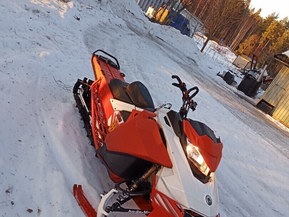 Ski-Doo Summit