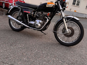 Triumph Trident