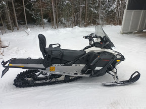 Ski-Doo Expedition
