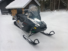 Ski-Doo Expedition