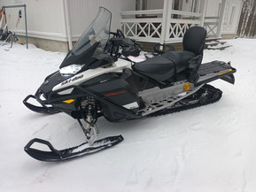 Ski-Doo Expedition