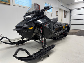 Ski-Doo MX Z