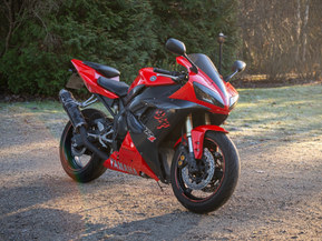 Yamaha YZF-R1