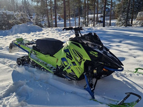 Arctic Cat Riot