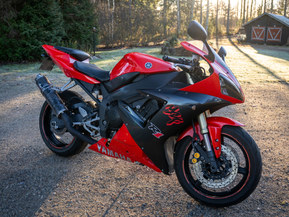 Yamaha YZF-R1