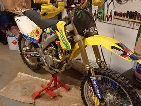 Suzuki RM-Z