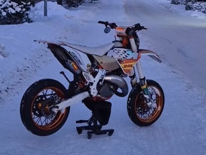 KTM 125