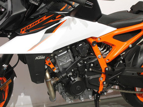 KTM 990