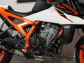 KTM 990