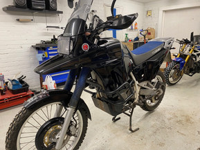 Suzuki DR