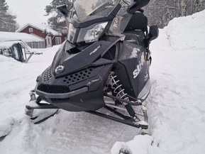 Ski-Doo Grand Touring